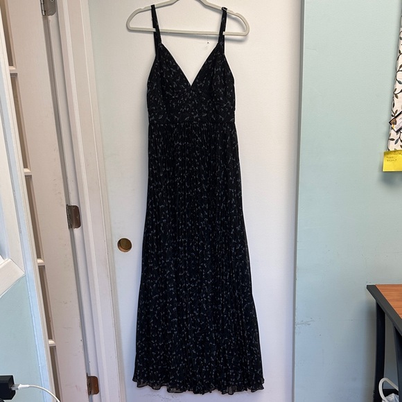 Fame and Partners Black Maxi Dress with White Accents - Picture 1 of 10